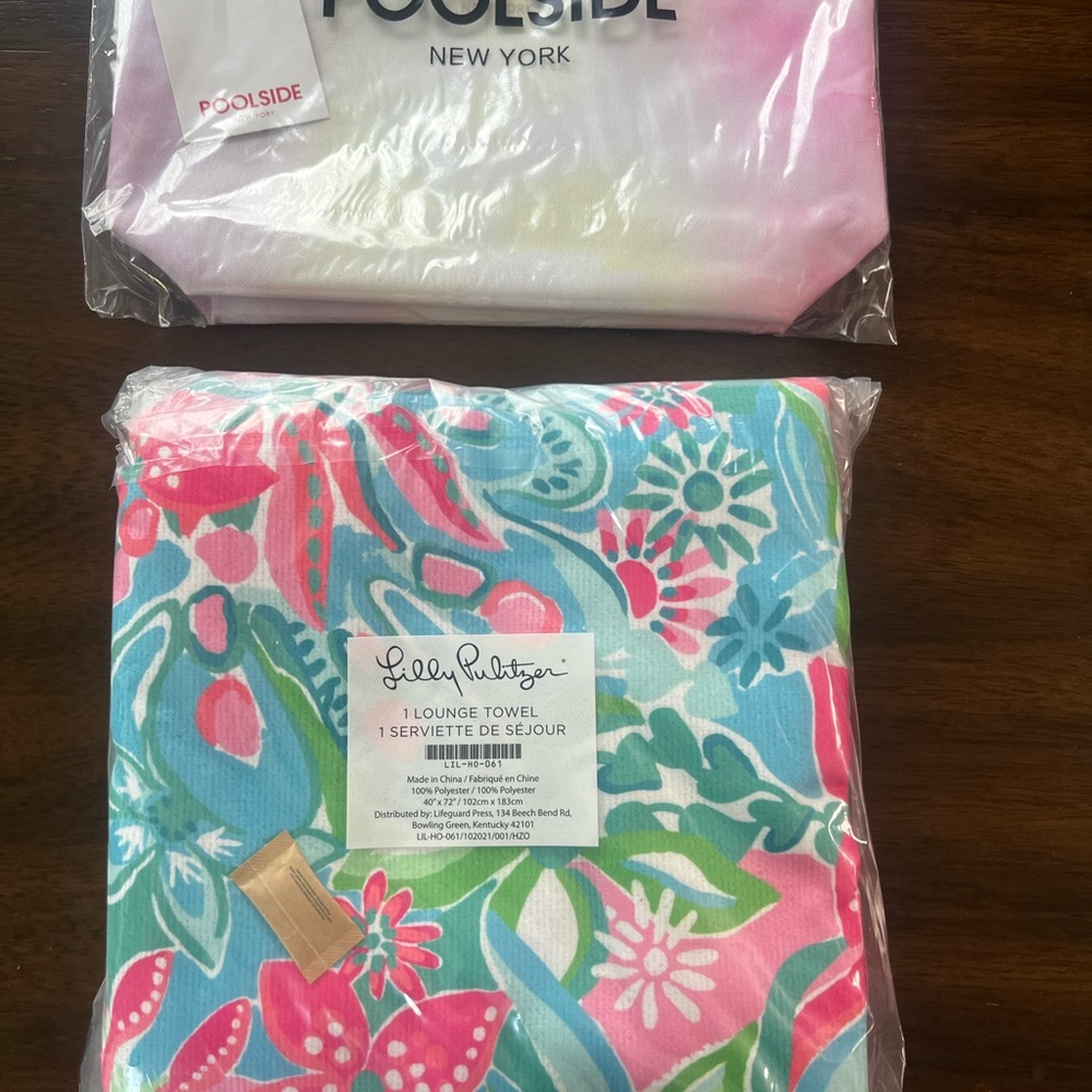 Lilly Pulitzer Floral Lounge Towel in Pink and Blue